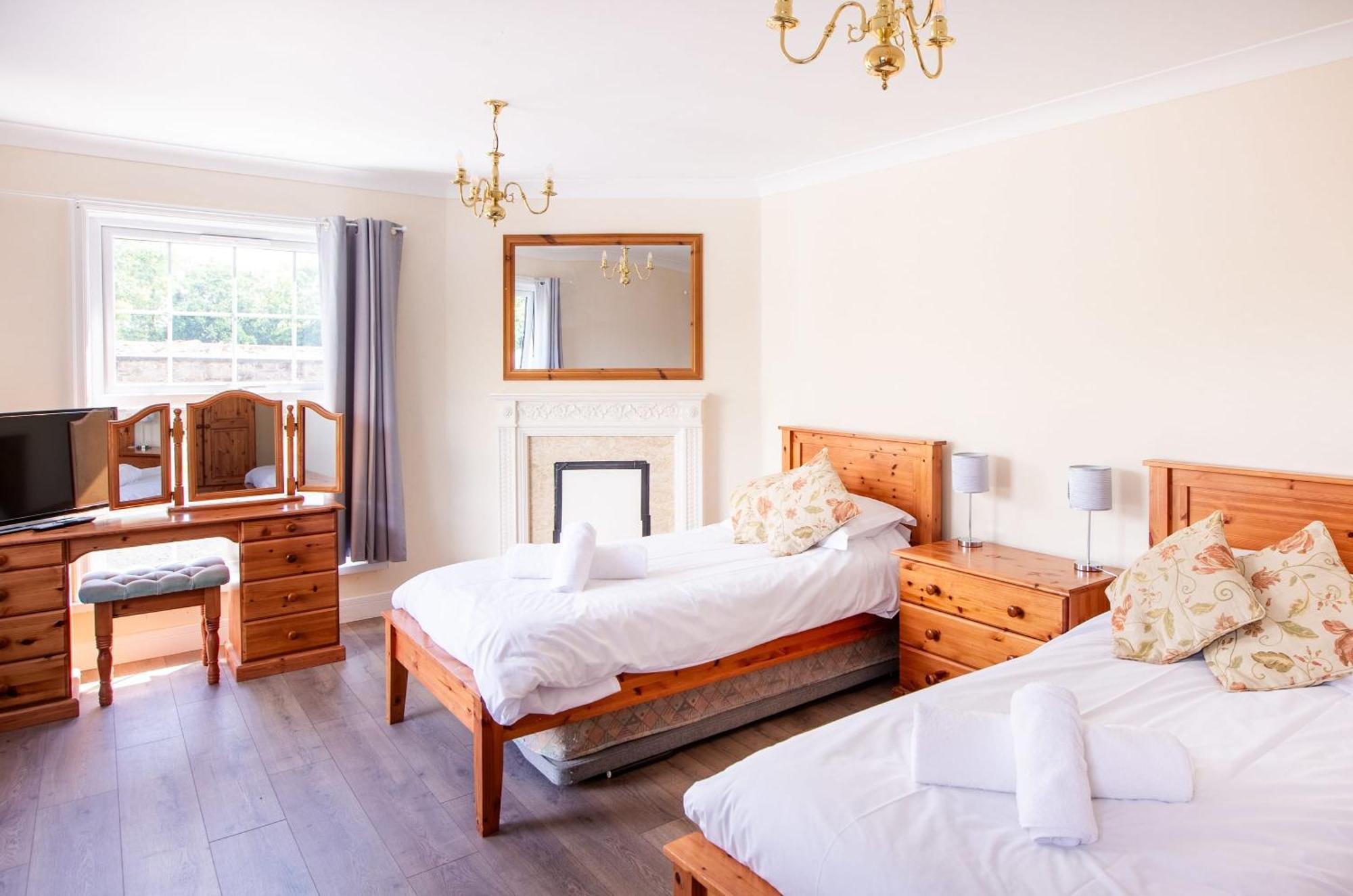 Stunning 6 Bedroom Cottage Near Cornish Coast Bude Ngoại thất bức ảnh